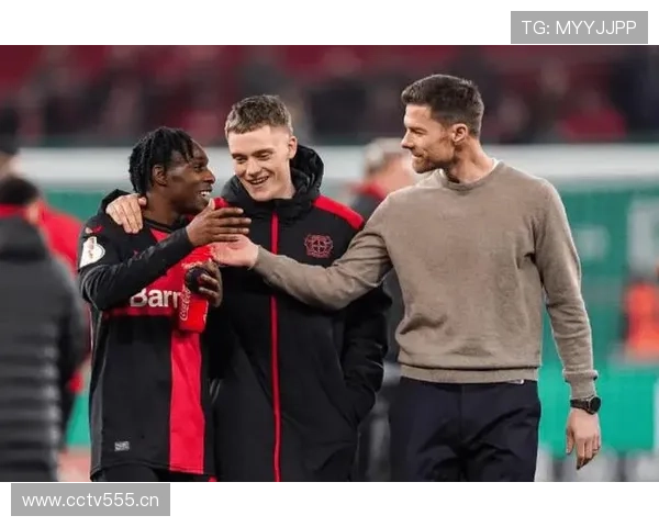 德甲豪门阵容解析:核心架构与战术适配性分析 德甲豪门阵容解析:核心架构与战术适配性分析