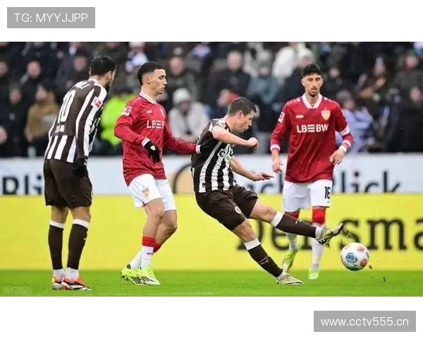 多特防线问题持续显现，球队整体稳定性面临考验