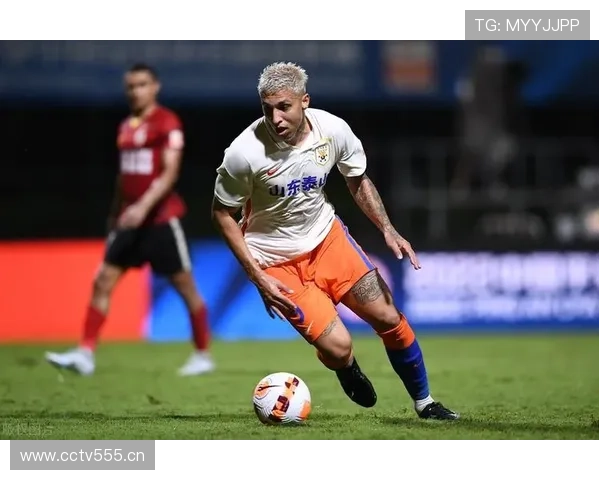 克雷桑一拿球就亮灯，山东泰山进攻体系却越踢越单薄