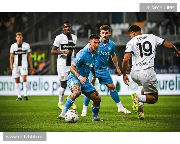 那不勒斯俱乐部运营争议显现，球队表现波动与赛季稳定性承压